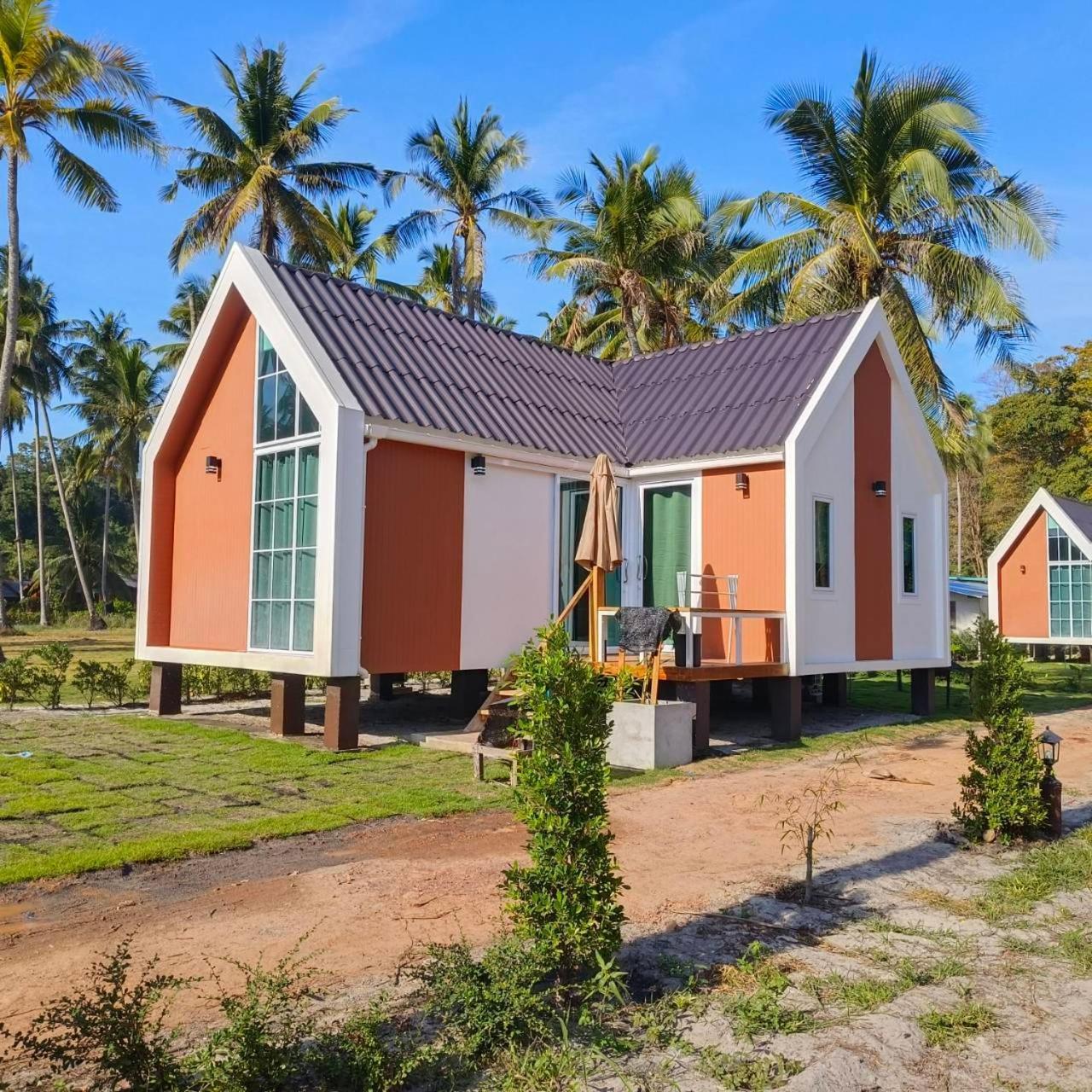 Koh Kood Neverland Beach Resort Ko Kut Kültér fotó